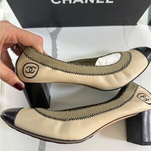 CHANEL Two-Tone Beige and Black Heels